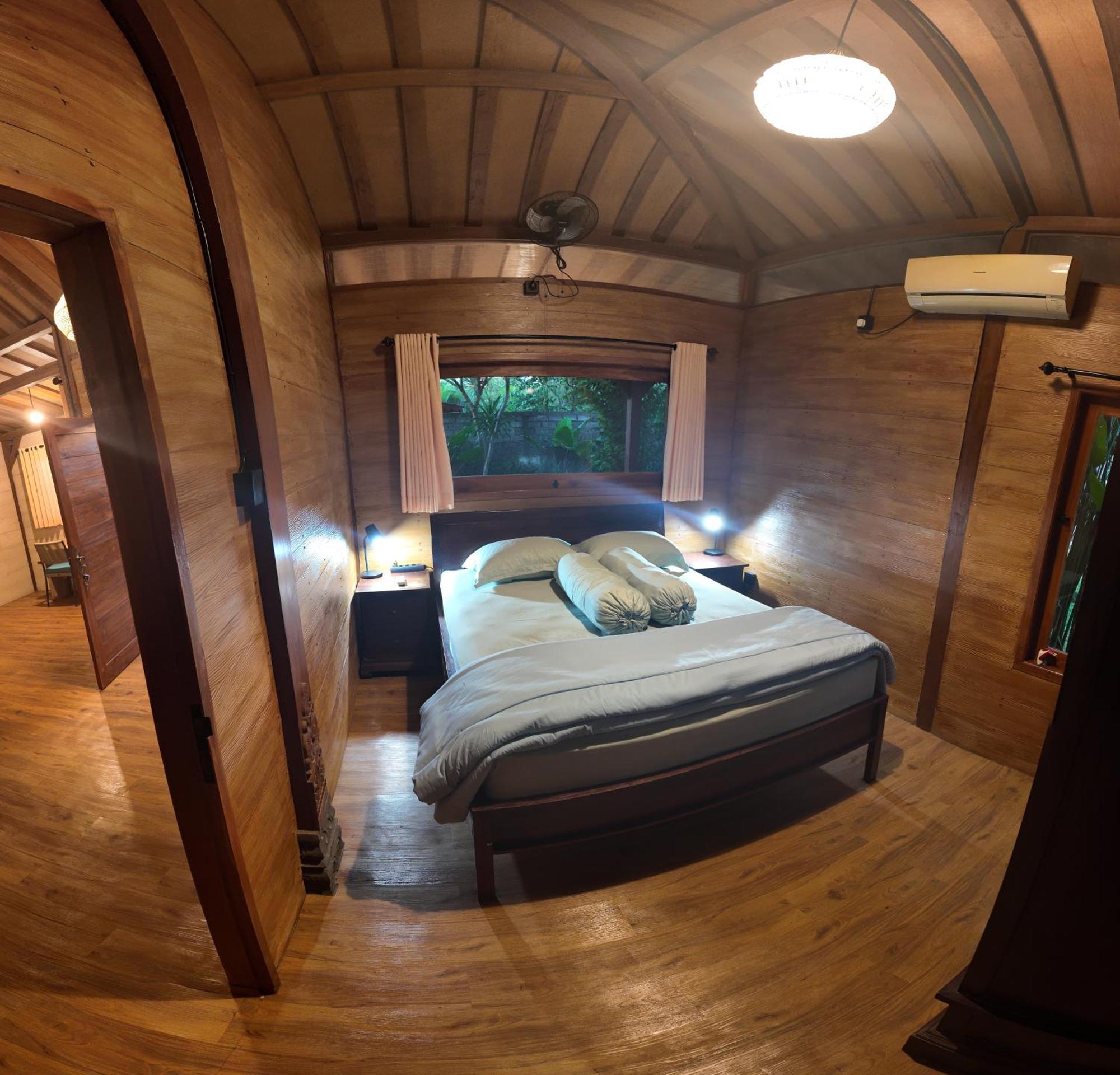 Villa Private Joglo In Heart Of Sanur Exterior foto